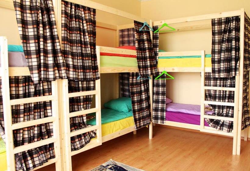 Sherlock Homes Hostel 3