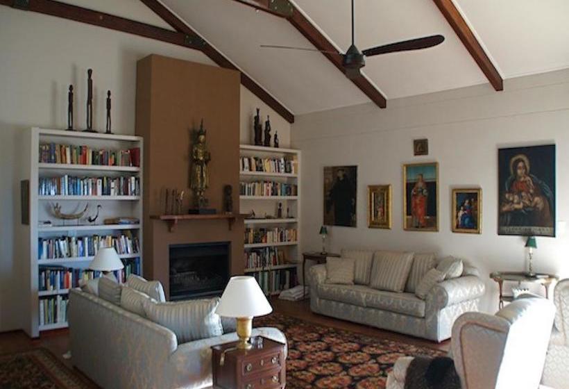 Hotel Ufumene Game Lodge 12