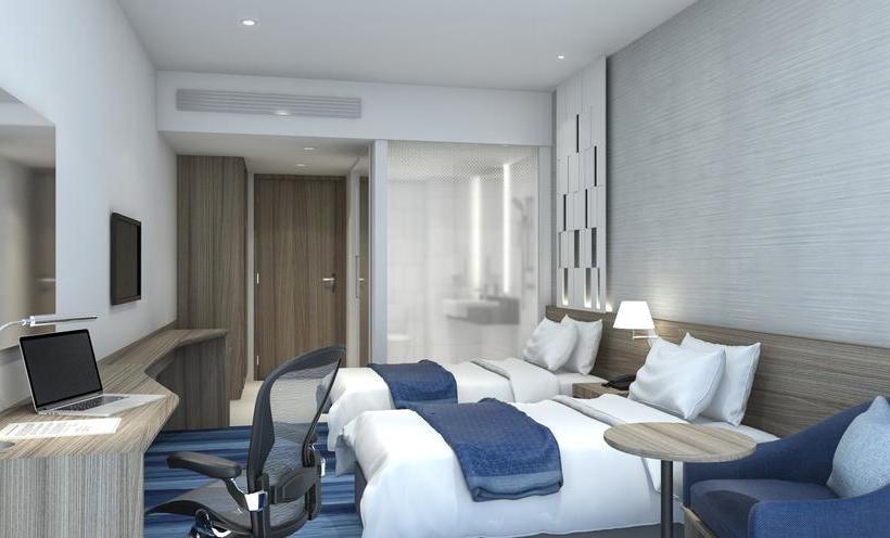 Hotel Holiday Inn Express Bangkok Soi Soonvijai 20