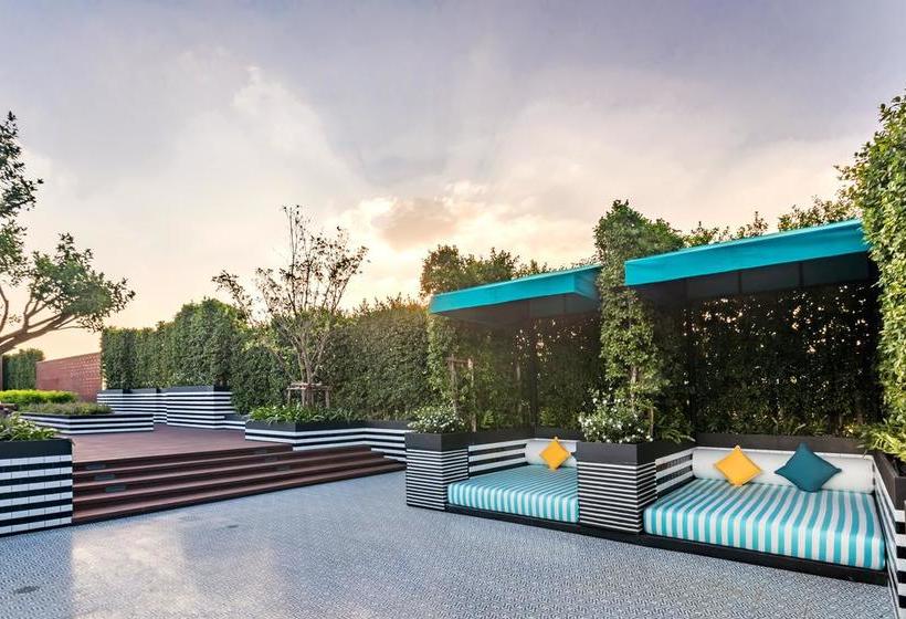 Hotel Holiday Inn Express Bangkok Soi Soonvijai 4