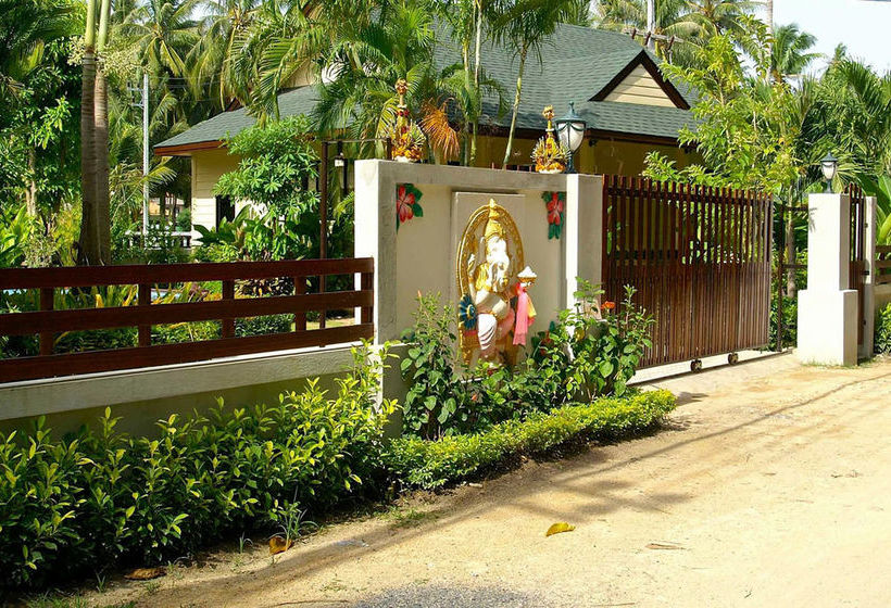 Natien Beach Villa 1