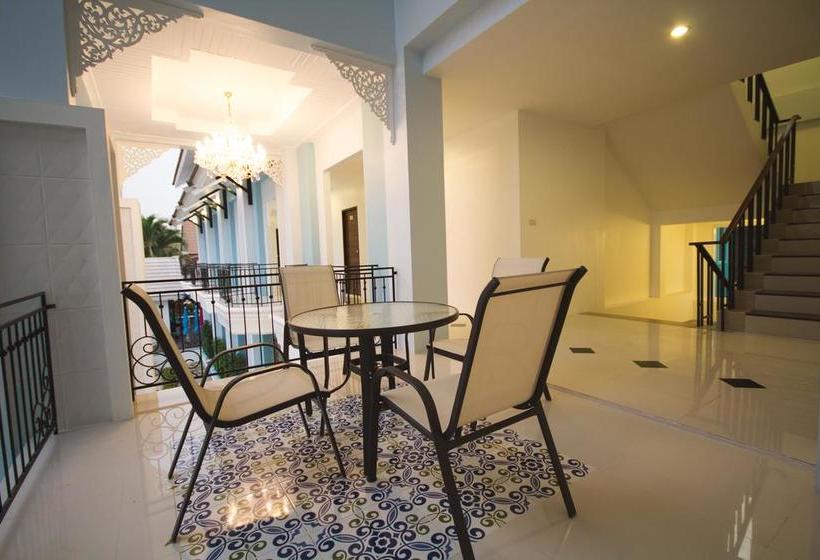 Hotel Crystal Nongkhai 16