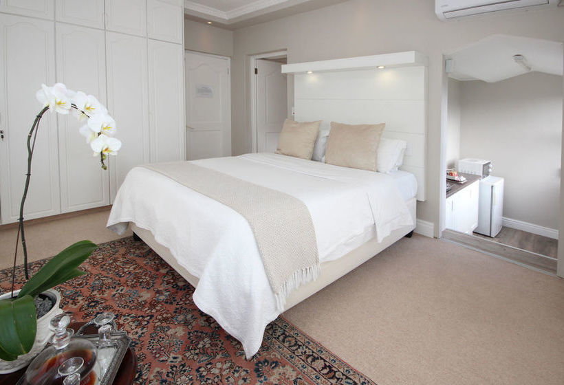 Hotel Hermanus Beach Front Lodge 2