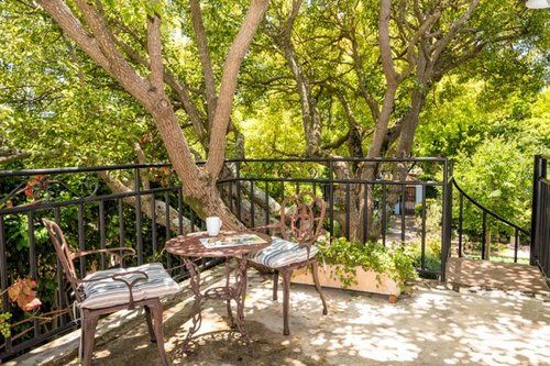 Pension Hedge House 10