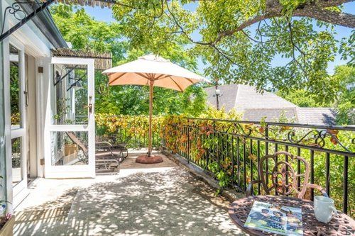 Pension Hedge House 12