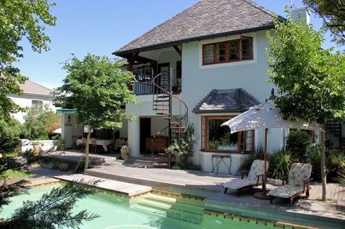 Pension Hedge House 13