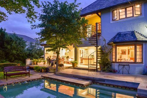 Pension Hedge House 16