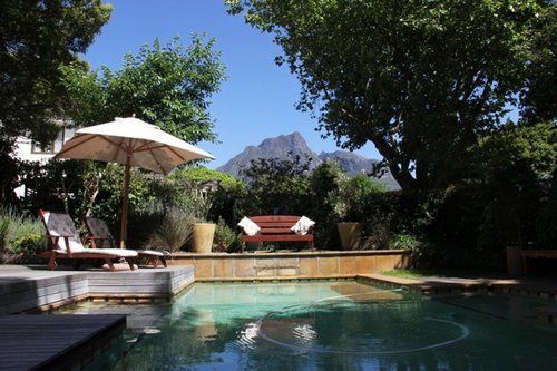 Pension Hedge House 4