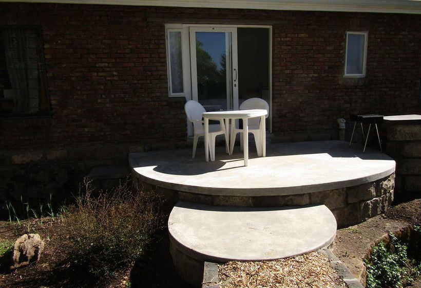 Woodlands Retreat 12