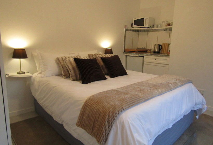 Woodlands Retreat 19