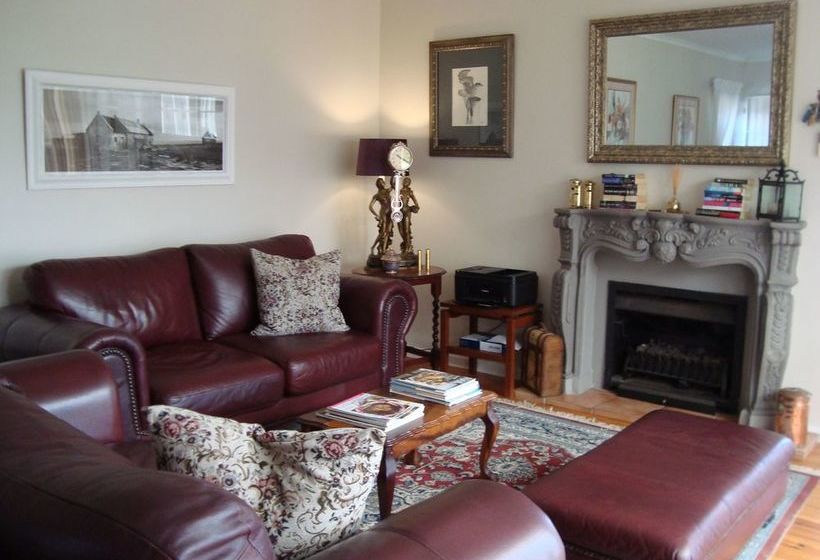 Pensão Brookdale House 8