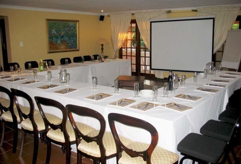 Pension Monchique Boutique Guest House 11