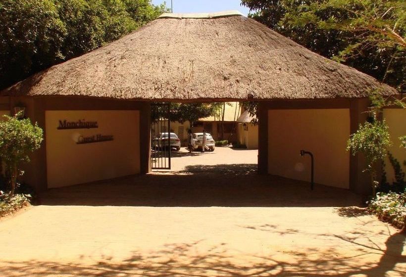 Pension Monchique Boutique Guest House 13