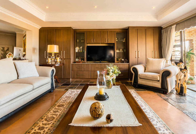 Pension Nautilus Guest House 6