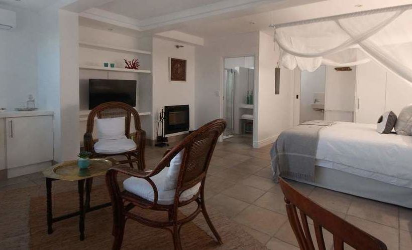 Bed and Breakfast Whale Coast Villa 12