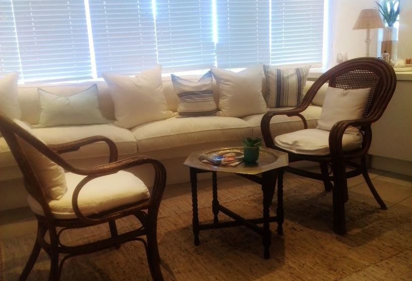 Bed and Breakfast Whale Coast Villa 15