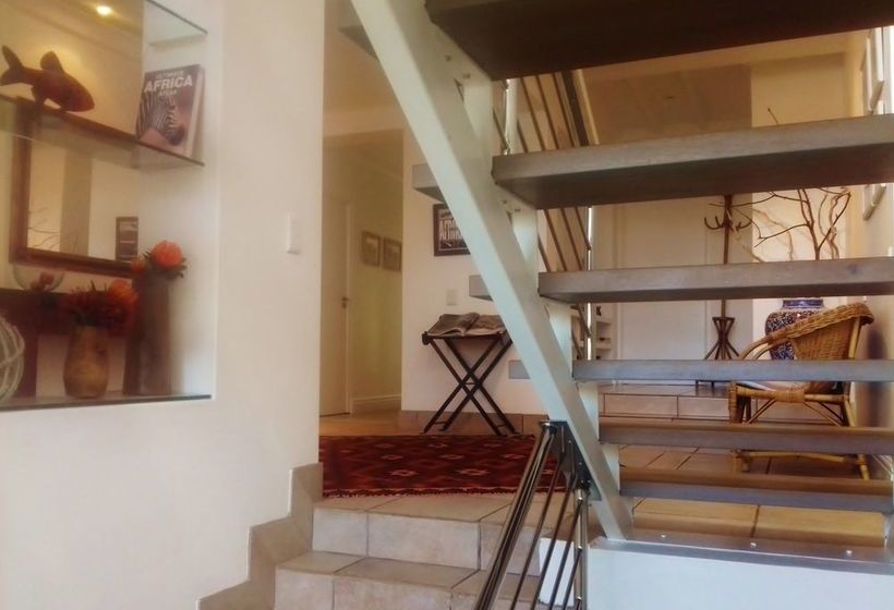 Bed and Breakfast Whale Coast Villa 2