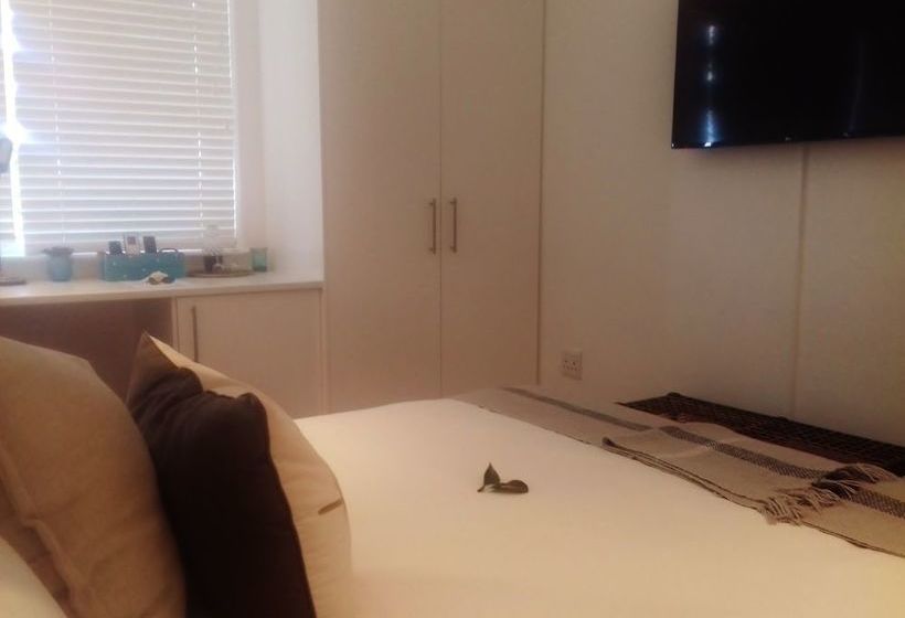 Bed and Breakfast Whale Coast Villa 20