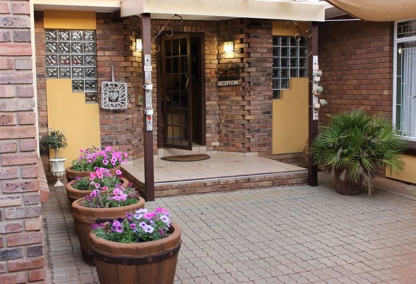 Yenfie Bed & Breakfast Potchefstroom Noroeste