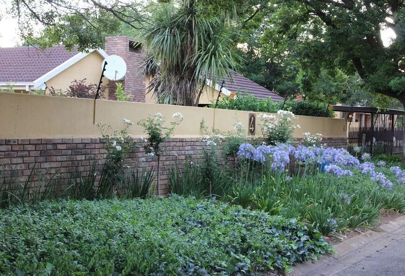 Yenfie Bed & Breakfast 10