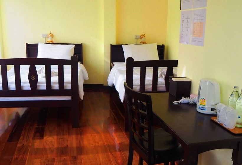 Srisomboon Hostel 10