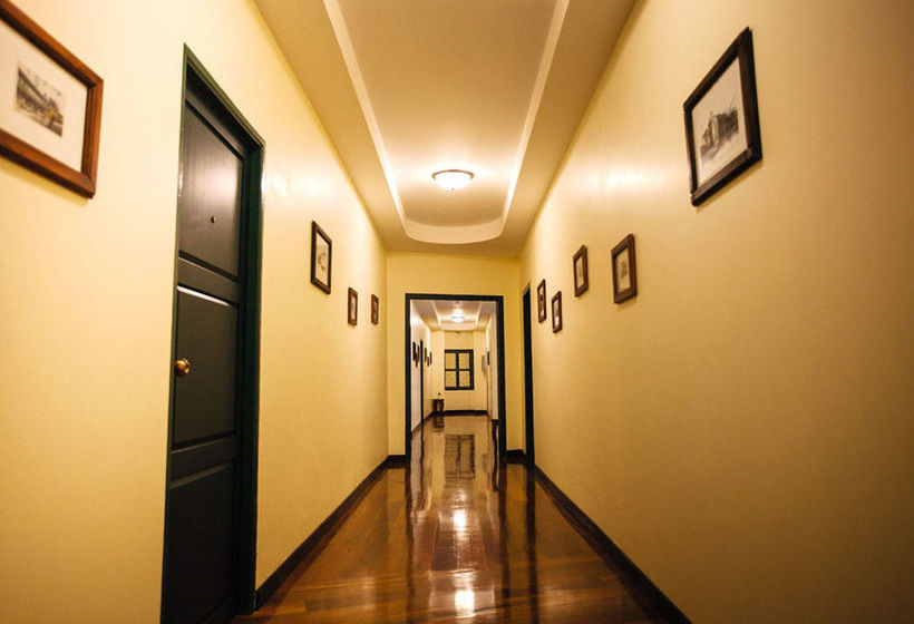 Srisomboon Hostel 17