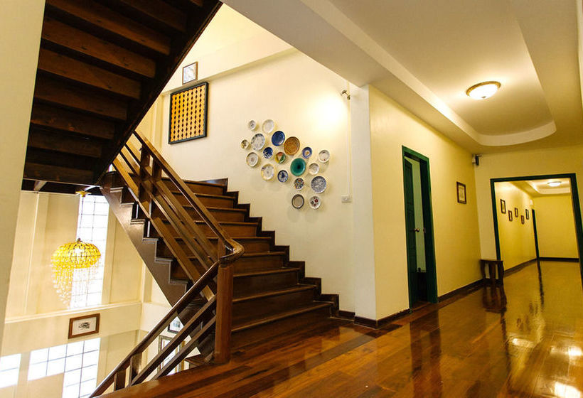 Srisomboon Hostel 18