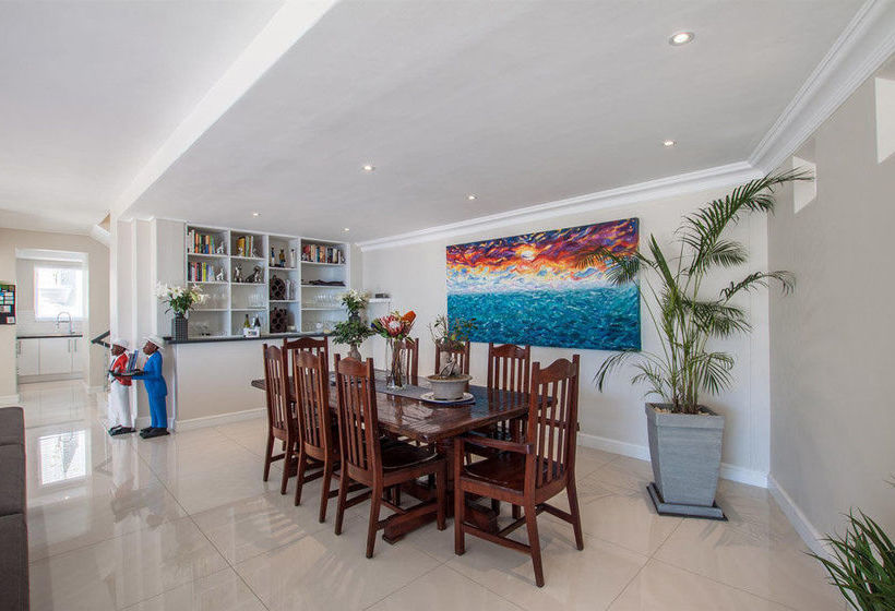 Camps Bay Atlantic Villa 16