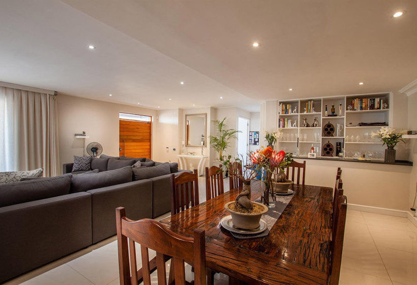 Camps Bay Atlantic Villa 19