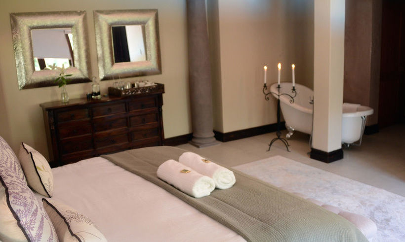 Bed and Breakfast Elegant Manor Rustenburg Guest House 10