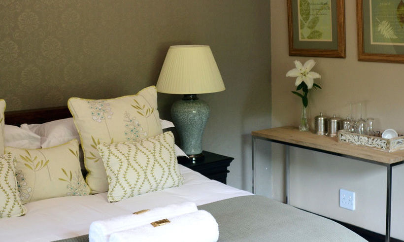 Bed and Breakfast Elegant Manor Rustenburg Guest House 11