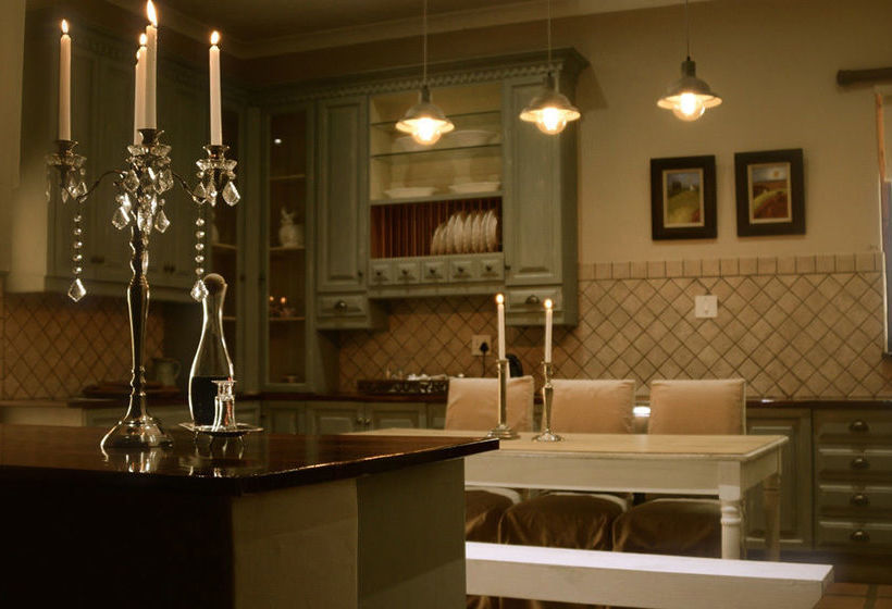 Bed and Breakfast Elegant Manor Rustenburg Guest House 19