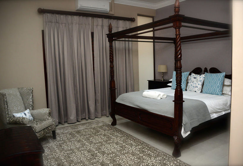 Bed and Breakfast Elegant Manor Rustenburg Guest House 4
