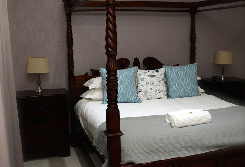 Bed and Breakfast Elegant Manor Rustenburg Guest House 6