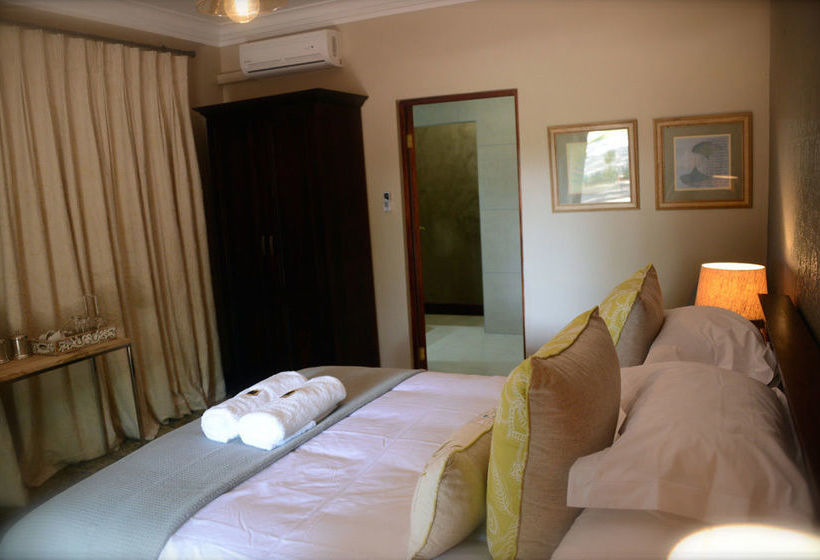 Bed and Breakfast Elegant Manor Rustenburg Guest House 8