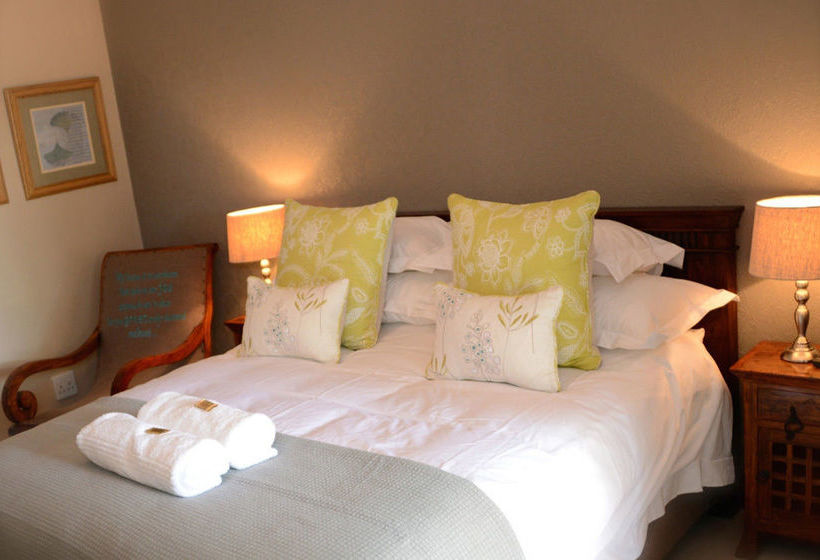 Bed and Breakfast Elegant Manor Rustenburg Guest House 9