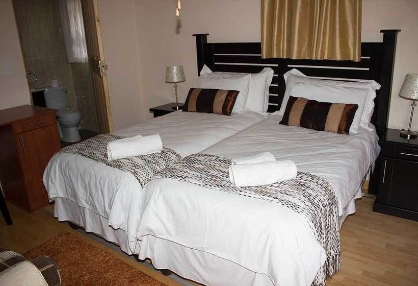 Pensión Ebony And Ivory