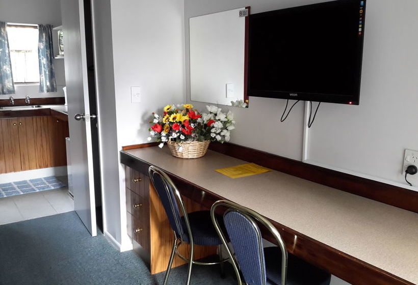 Papakura Pioneer Motor Lodge & Motel 12