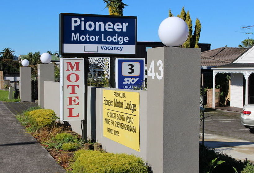 Papakura Pioneer Motor Lodge & Motel 8
