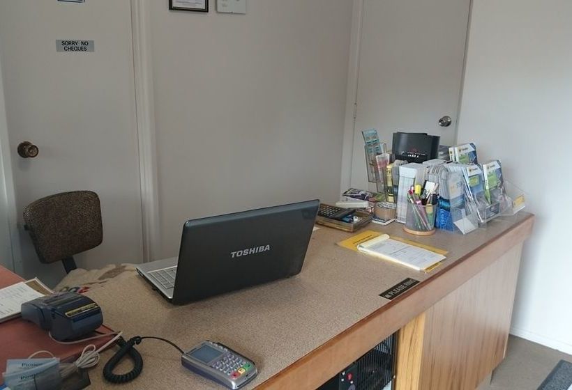 Papakura Pioneer Motor Lodge & Motel 9