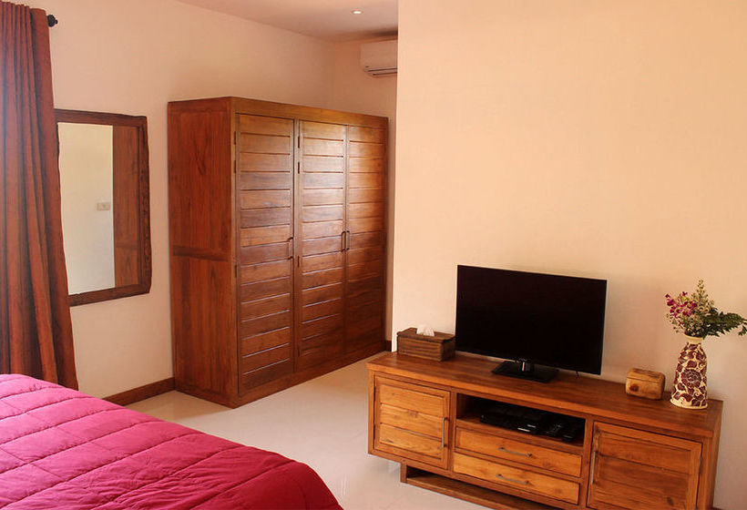 Blue Hill Residence 10