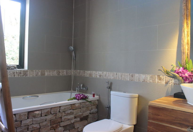 Blue Hill Residence 13