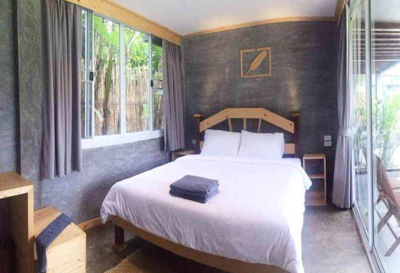 Hotel Baan Boom Boxes 5