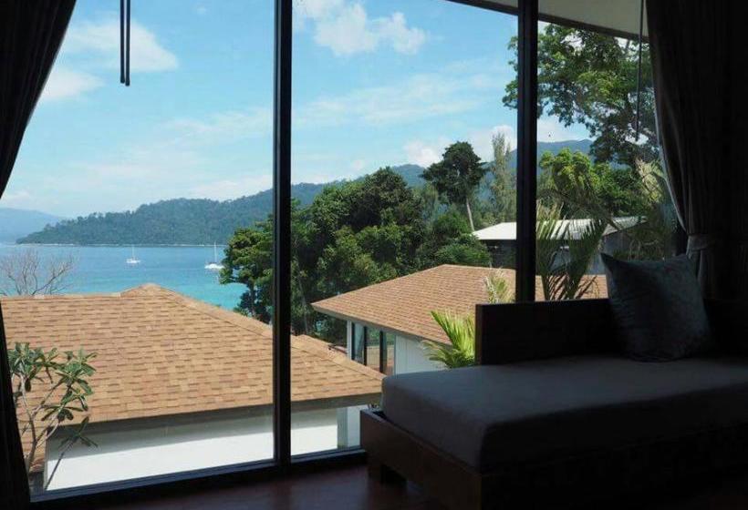 Hotel Asara Private Beach Resort 18