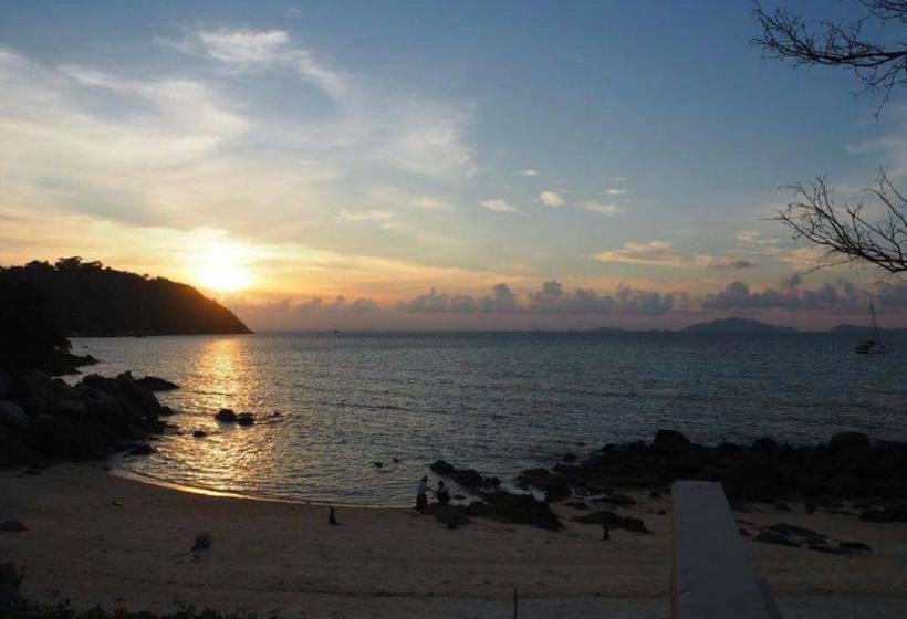 Hotel Asara Private Beach Resort 2