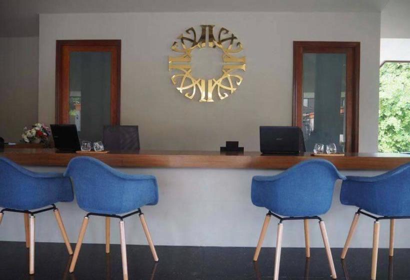 Hotel Asara Private Beach Resort 4