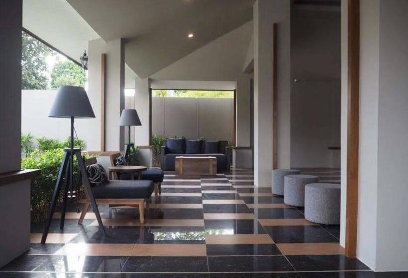 Hotel Asara Private Beach Resort 9