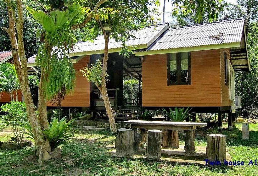 Pension Baan Bua Cottage 12