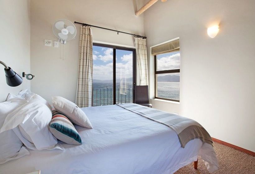 Whale Huys Luxury Oceanfront Villa 4