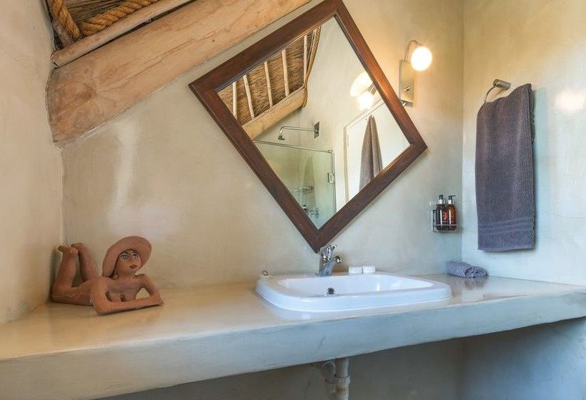 Whale Huys Luxury Oceanfront Villa 9